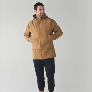 LULULEMON Palindro Bold Beige / Black Cherry Rain Jacket - XL